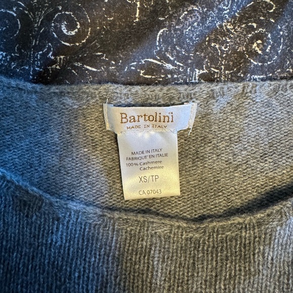 Brand new Bartolini grey 100% cashmere sweater - Picture 2 of 4